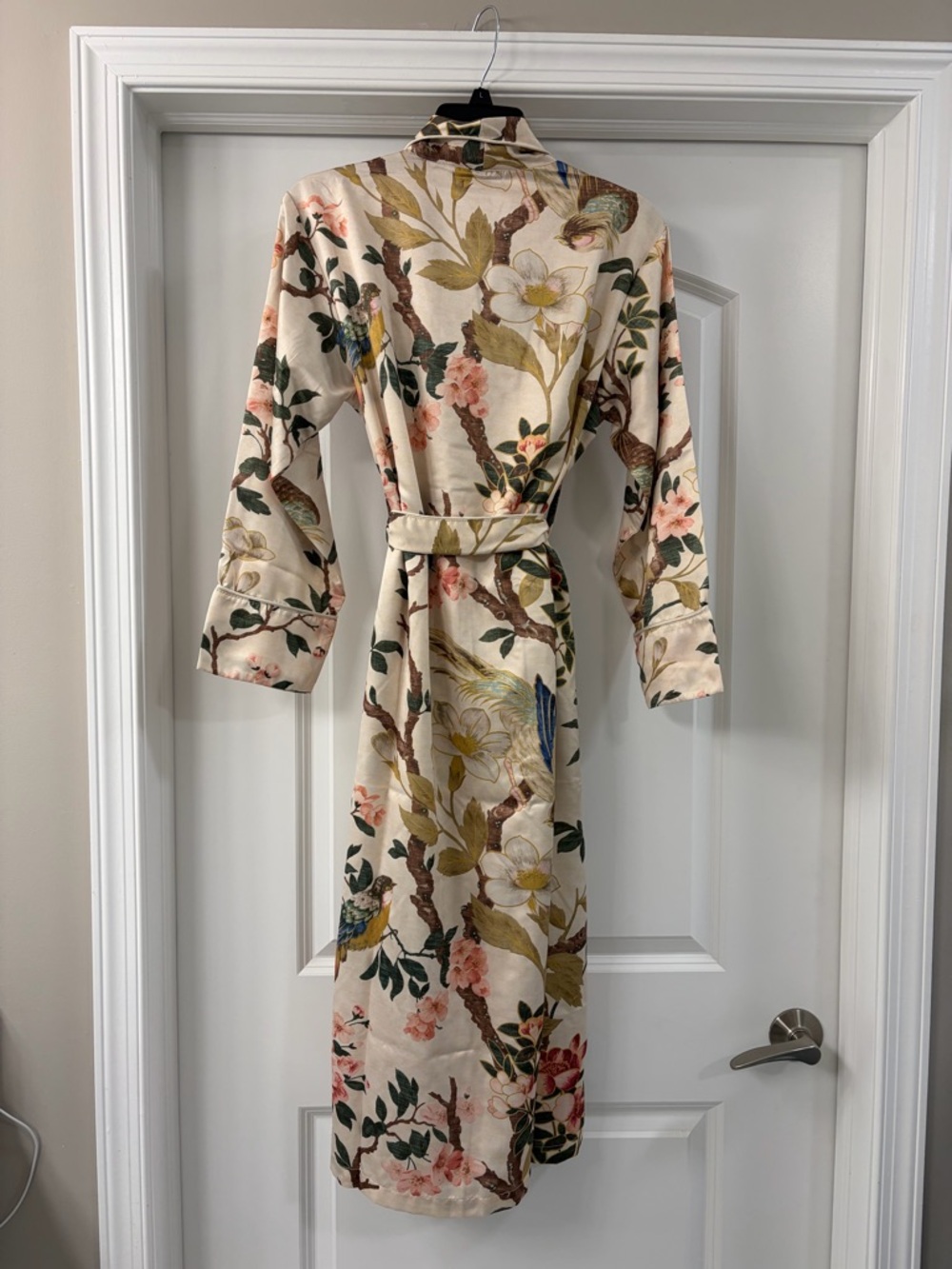 POTTERY BARN Nola Silky Piped Robe Bird Floral Print Belted Long-Size Small - Picture 6 of 12